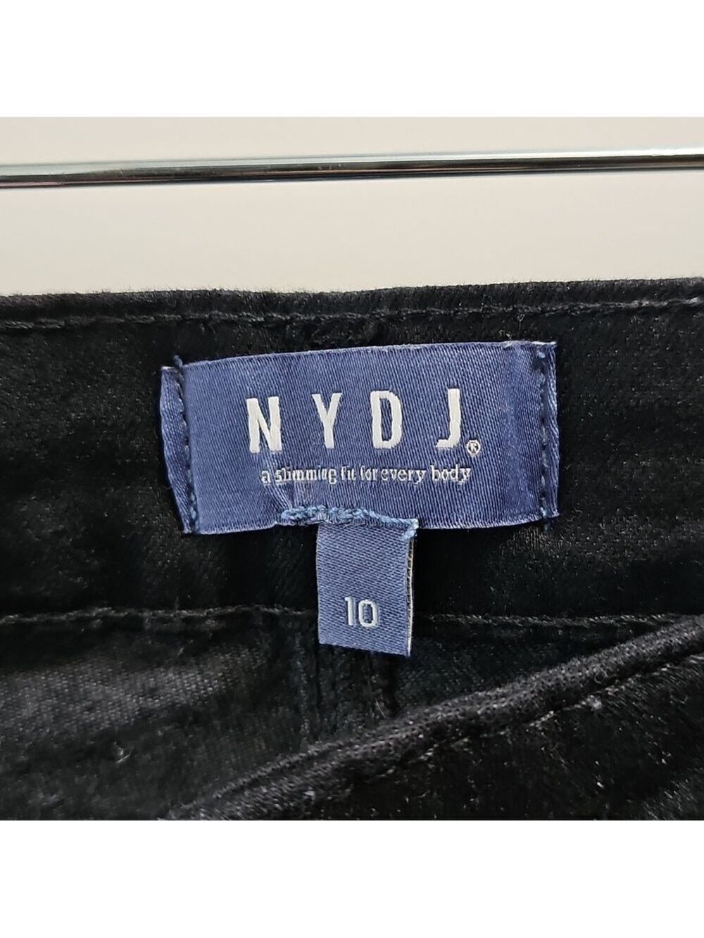 NYDJ Women's Classic Black Skinny Jeans - Picture 4 of 5